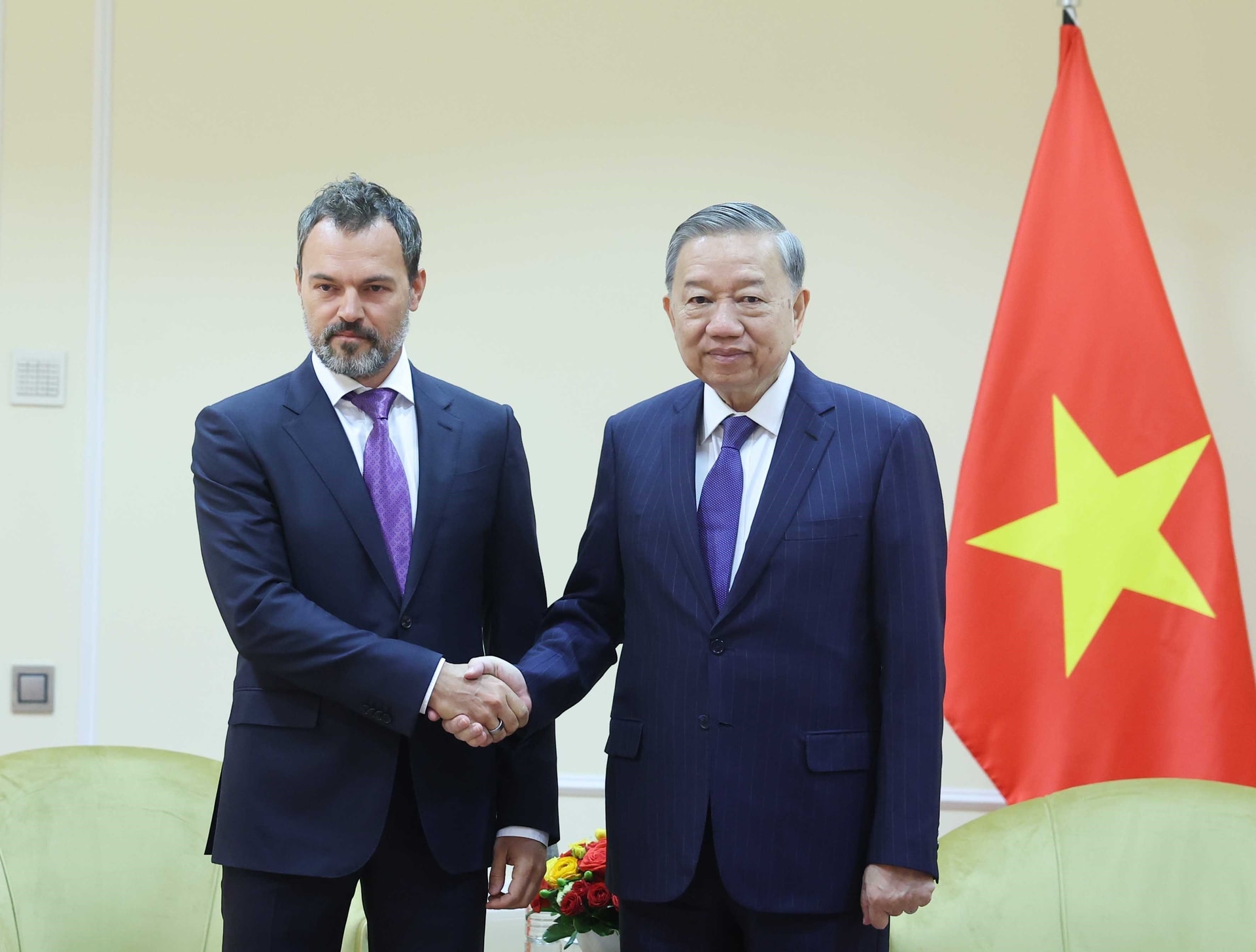 Tổng Bí thư Tô Lâm tiếp Chủ tịch Đảng Cộng sản Nga Gennady Zyuganov - 5 Tổng Bí thư Tô Lâm tiếp Chủ tịch Đảng Cộng sản Nga Gennady Zyuganov - 5