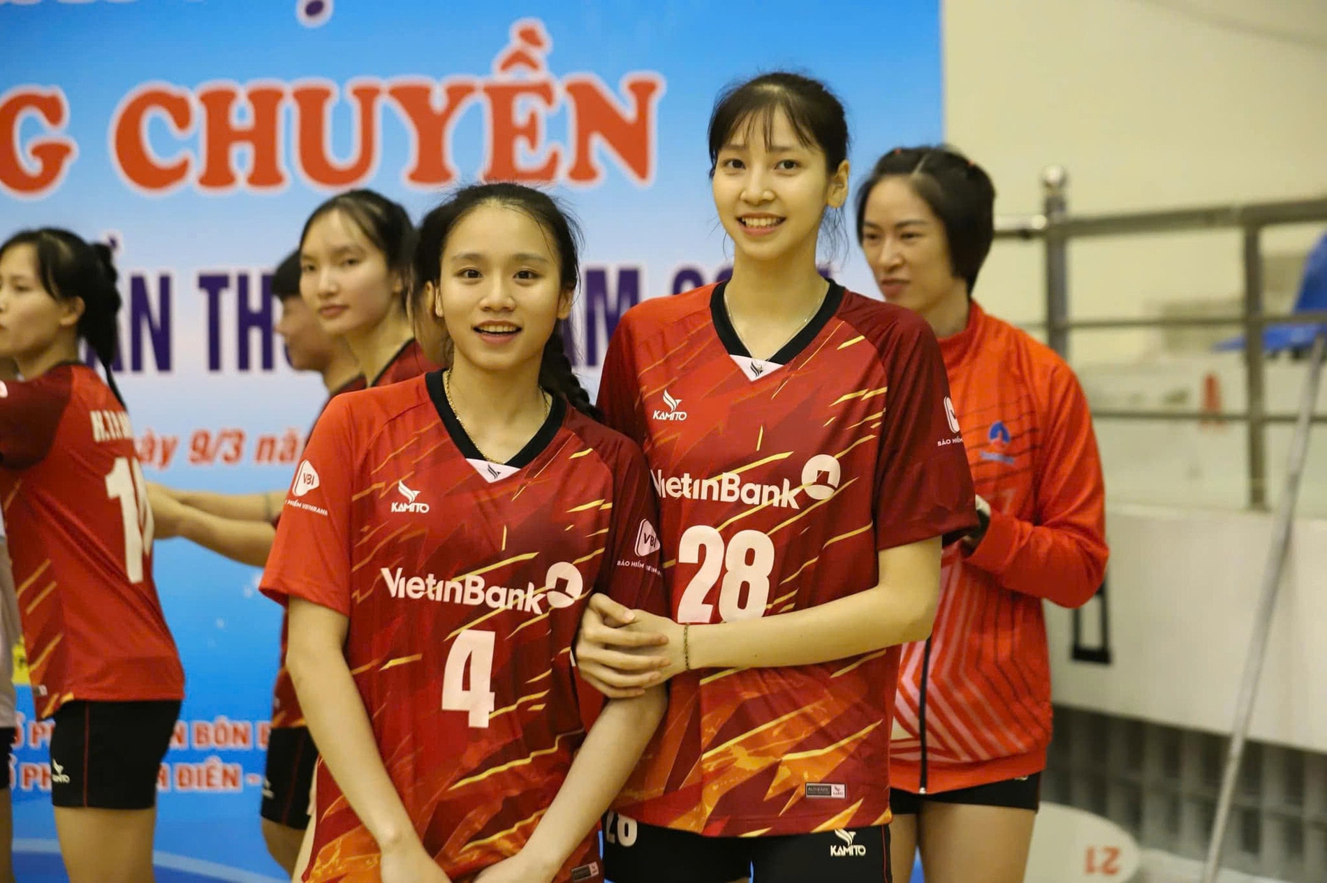 minh thu 10.jpg