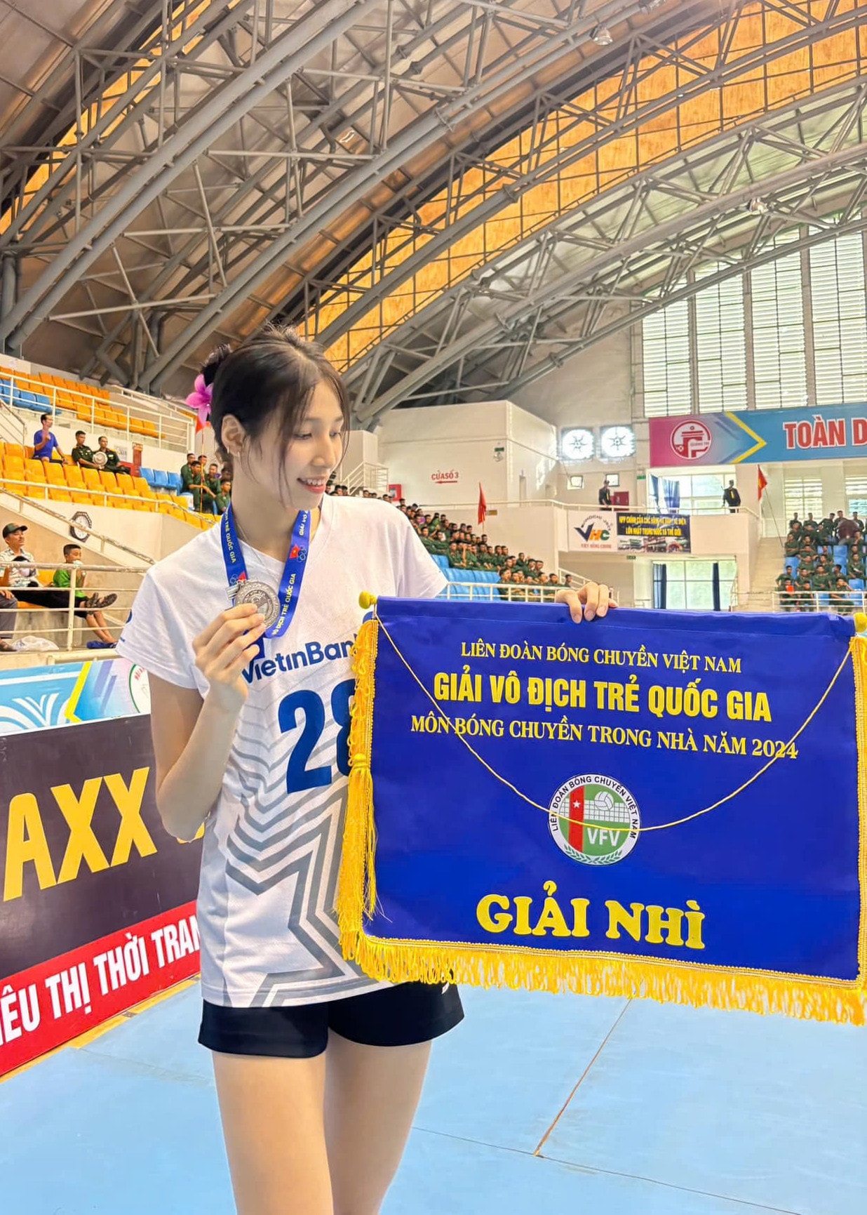 minh thu 3.jpg