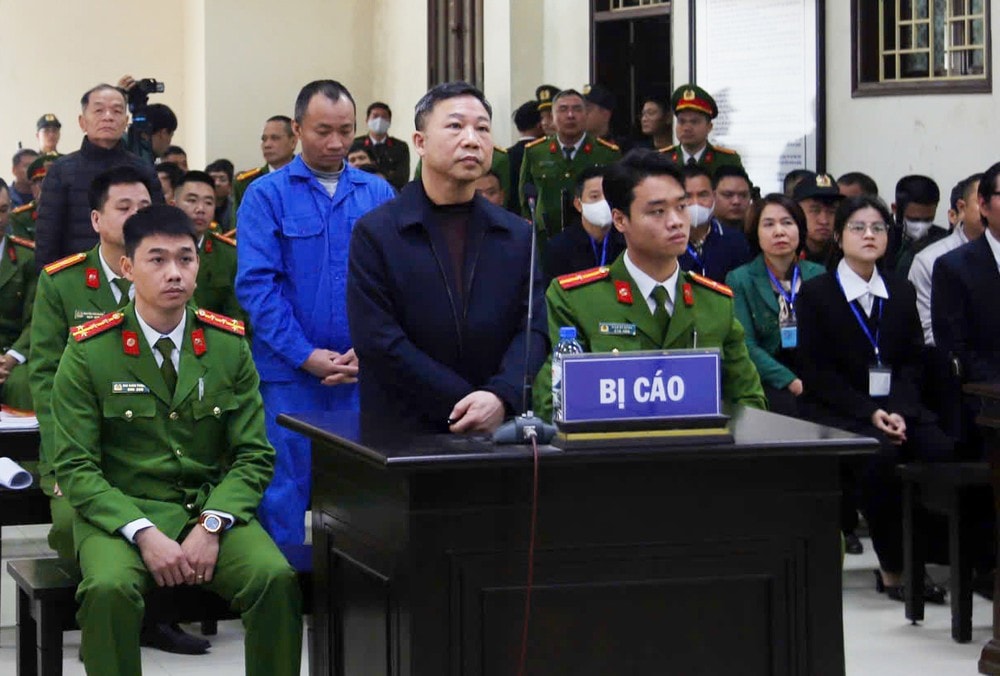 Bị cáo Lưu Bình Nhưỡng tại phiên tòa sơ thẩm. ong-luu-binh-nhuong-le-thanh-van-viec-chuyen-don-la-viec-binh-thuong-cua-dai-bieu-quoc-hoi-2.jpg