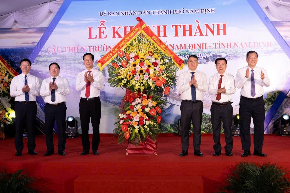 Cầu nam định.jpeg