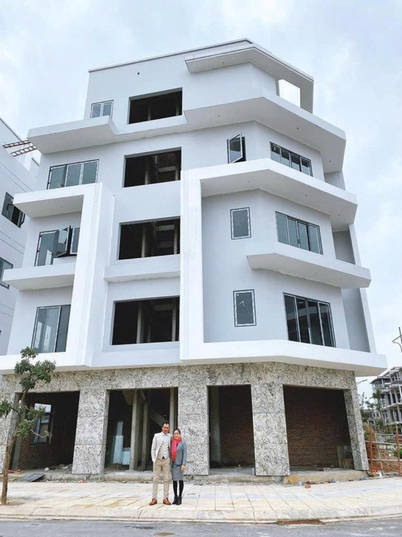 co ngoi trieu do cua sao viet ngam biet thu hoanh trang hoa minzy xay tang bo me o bac ninh 8f676db7acce490d92e3e1410920 1100