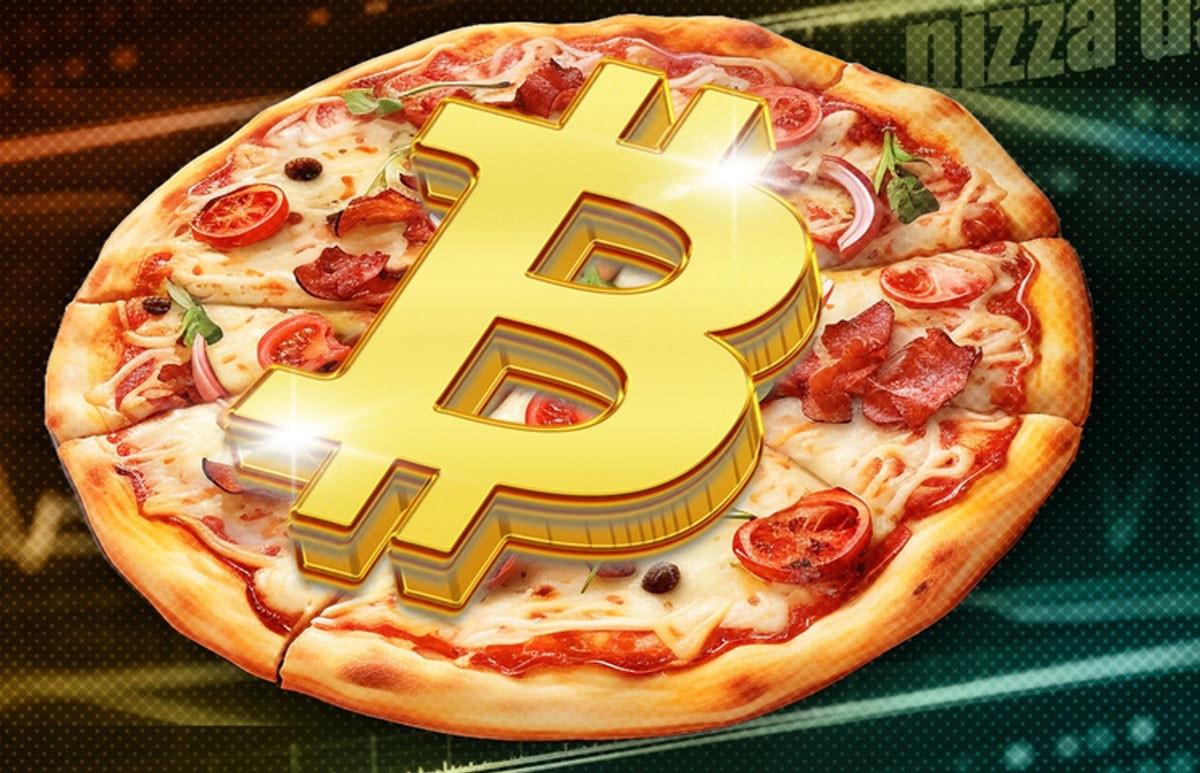 Hoy, hace quince años, con sólo un pedido de dos pizzas, un hombre hizo  historia.