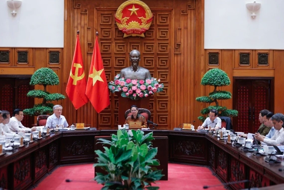 pm urges building int l financial centre with transparent, open legal environment picture 1
