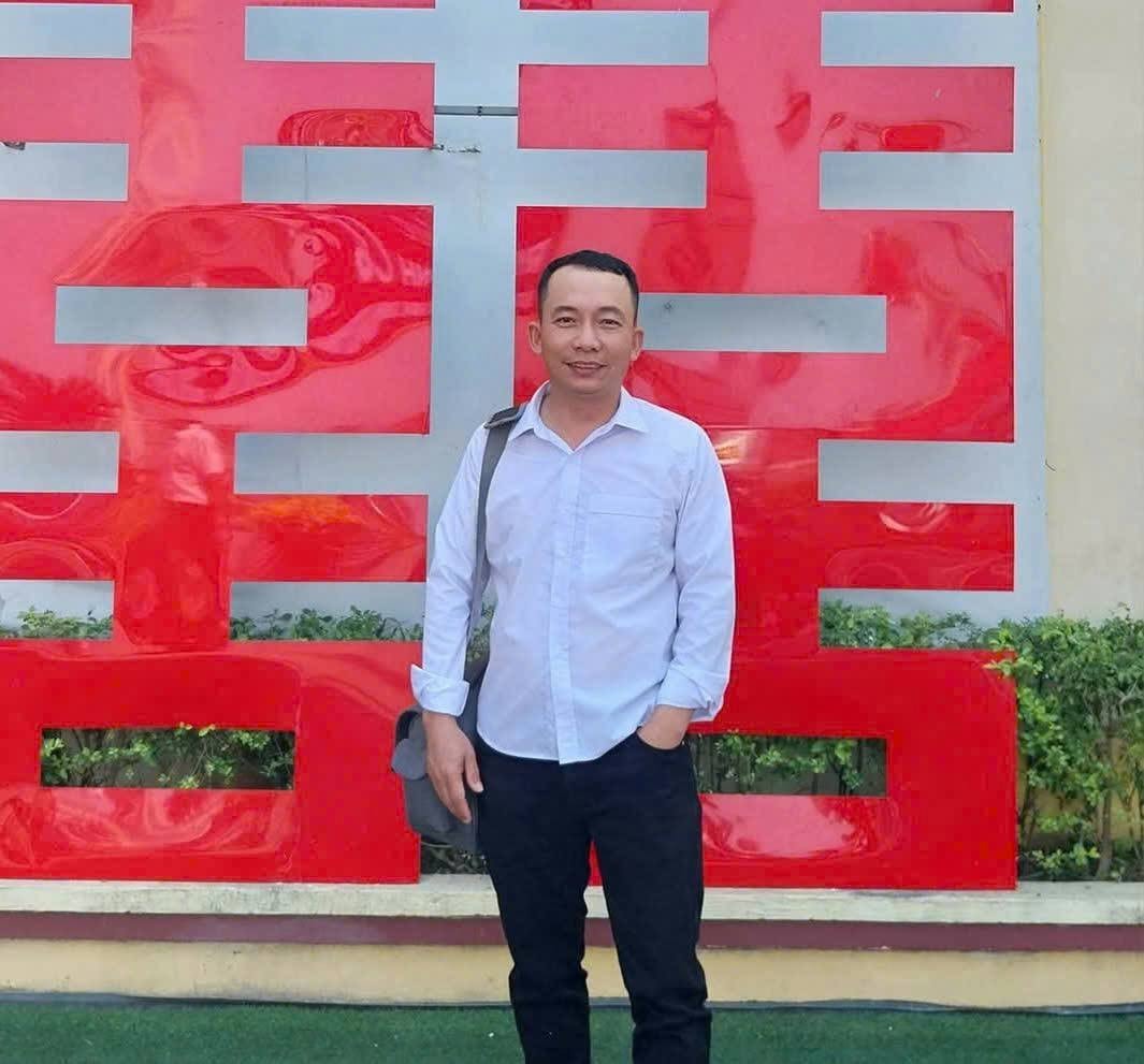 Cứu người phụ nữ nhảy sông, thợ chụp ảnh ở Quảng Trị nhận ‘mưa’ lời khen Cứu người phụ nữ nhảy sông, thợ chụp ảnh ở Quảng Trị nhận ‘mưa’ lời khen