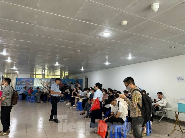 Mua nhà ở xã hội: Từ khổ ải đợi chờ đến kiếp nạn ‘cò mồi’