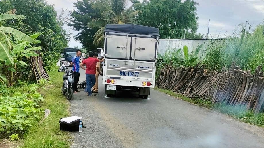 Gia đình nạn nhân tố cáo hành vi ra quyết định trái pháp luật và bỏ lọt tội phạm trong quá trình giải quyết vụ tai nạn giao thông ở Vĩnh Long. Ảnh: HD tai nạn giao thông ở vĩnh long