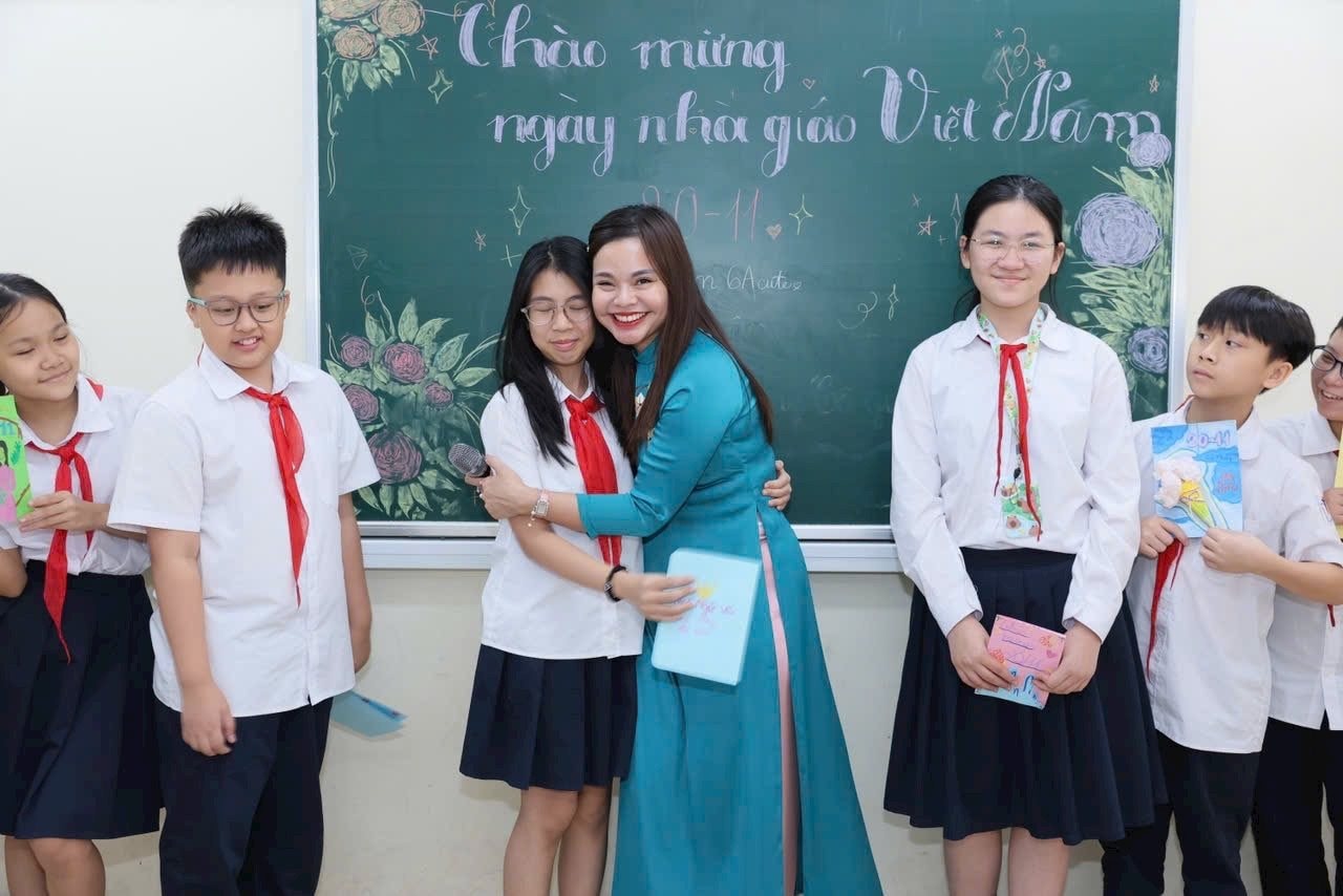 Cô giáo Hà Nội chỉ lỗi sai thường gặp khi làm bài thi Văn lớp 10 Cô giáo Hà Nội chỉ lỗi sai thường gặp khi làm bài thi Văn lớp 10