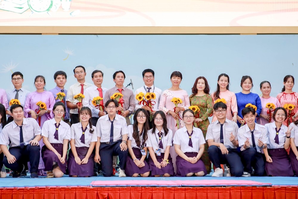 Tri ân và trưởng thành (11).jpg
