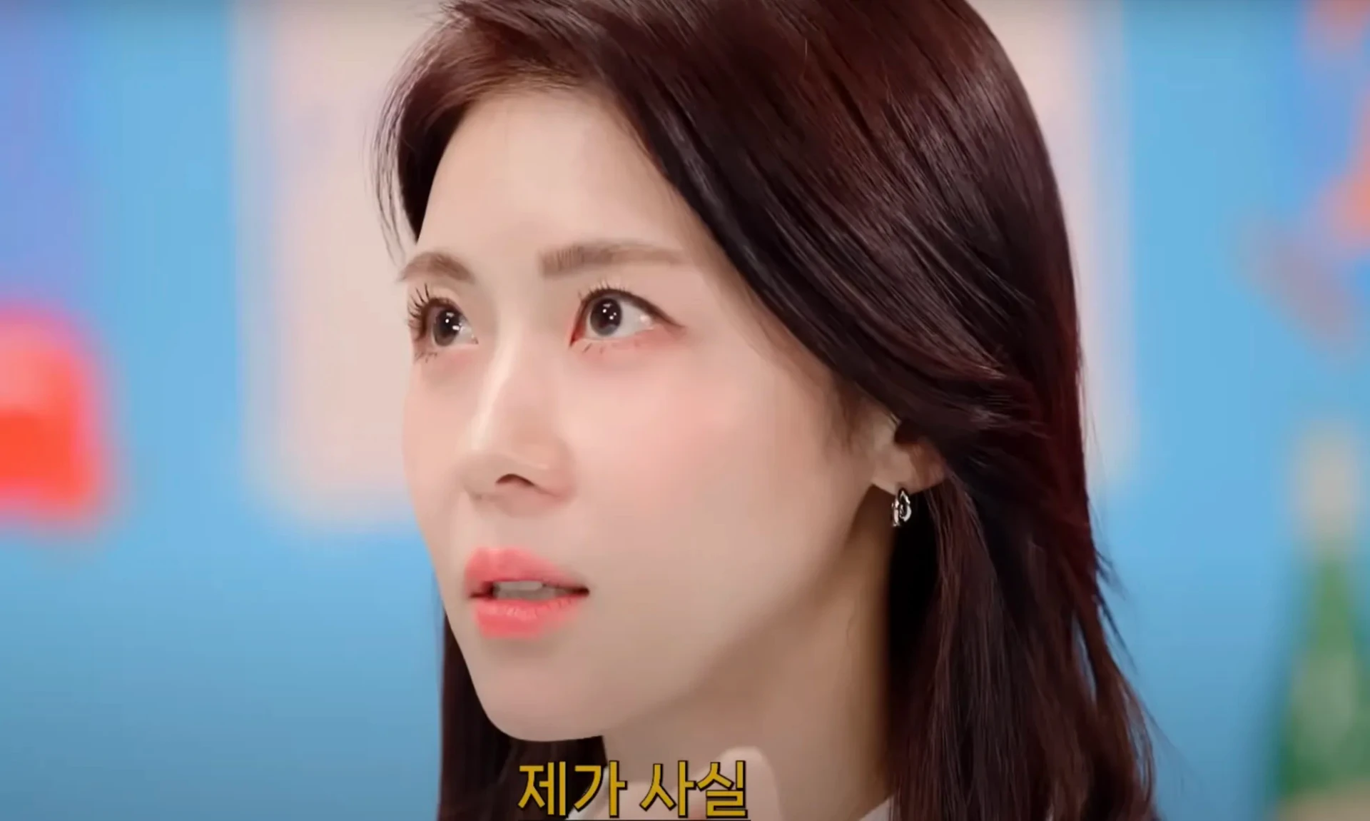 Ha Ji Won với diện mạo táo bạo hiếm thấy ảnh 9
