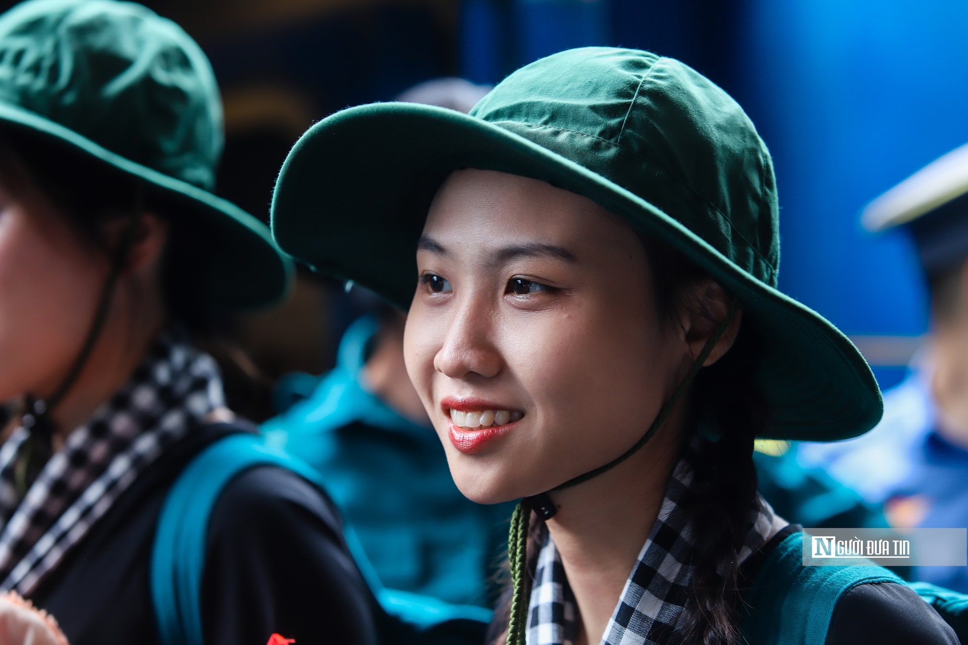Những 