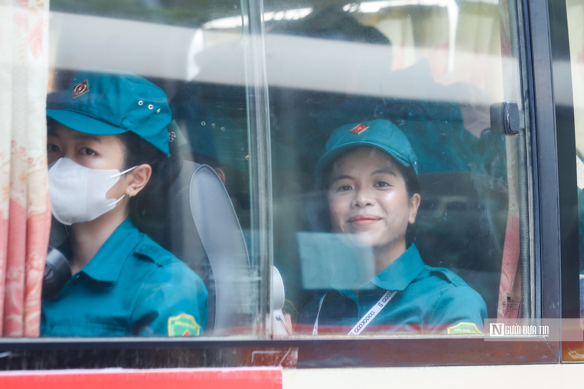 Những 