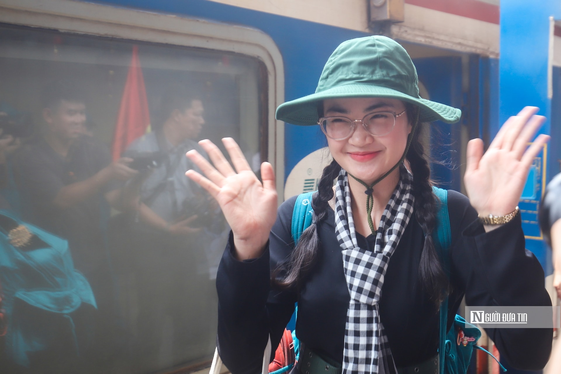 Những 