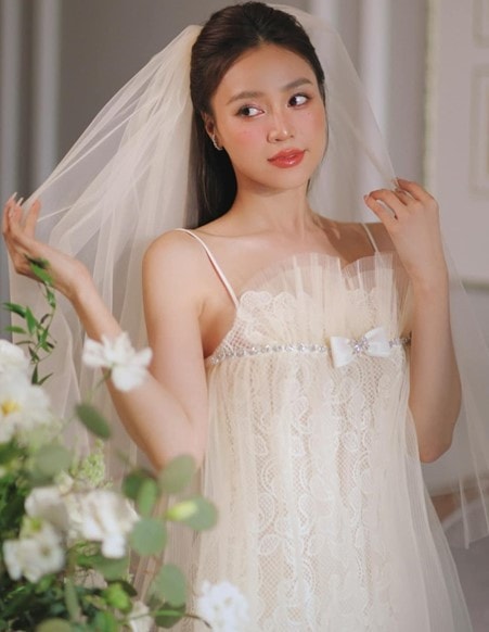 Bí mật tình trường của Ninh Dương Lan Ngọc Bí mật tình trường của Ninh Dương Lan Ngọc