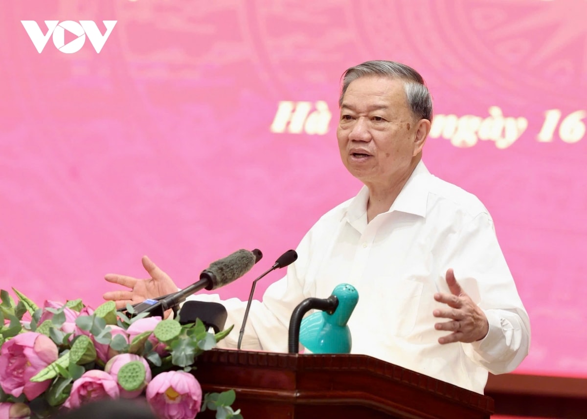 Tổng Bí thư: Mỗi chính sách đưa ra cần được nhìn qua lăng kính của nhà đầu tư Tổng Bí thư: Mỗi chính sách đưa ra cần được nhìn qua lăng kính của nhà đầu tư