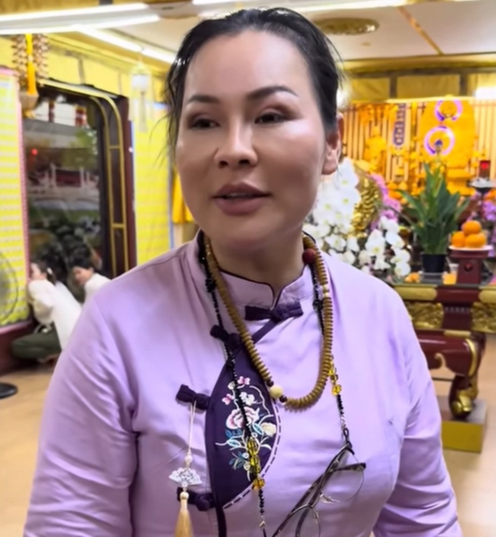 Vợ Quý Bình tâm sự bị tổn thương vì gia đình chồng đưa con đi xét nghiệm ADN xác minh huyết hống