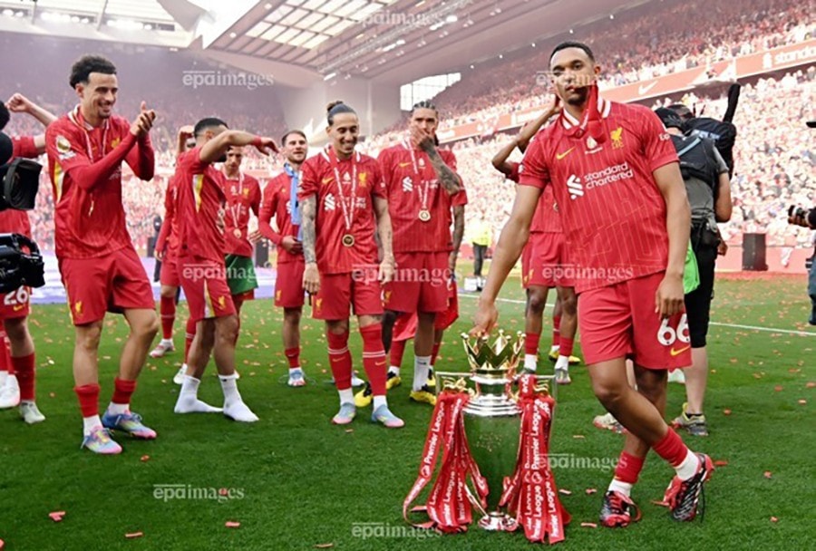 Liverpool được dự đoán sẽ bảo vệ thành công chức vô địch Premier League. ẢNH: EPA PREMIER-LEAGUE-LIVERPOOL.jpg