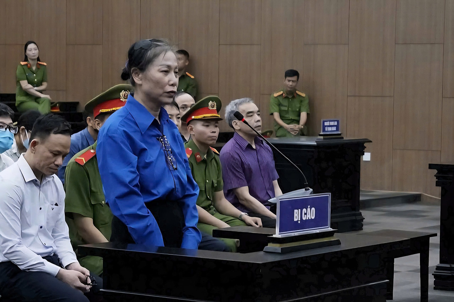 Cựu Bí thư Vĩnh Phúc: ‘Bị cáo luôn dành tâm huyết cho tất cả người nghèo’ Cựu Bí thư Vĩnh Phúc: ‘Bị cáo luôn dành tâm huyết cho tất cả người nghèo’