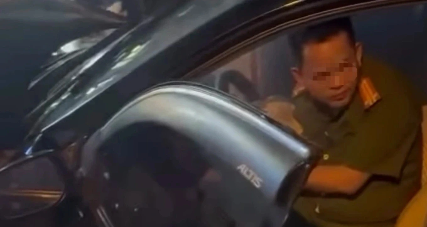 Trung tá công an ở Bắc Ninh bị cách chức vì say rượu, gây tai nạn liên hoàn