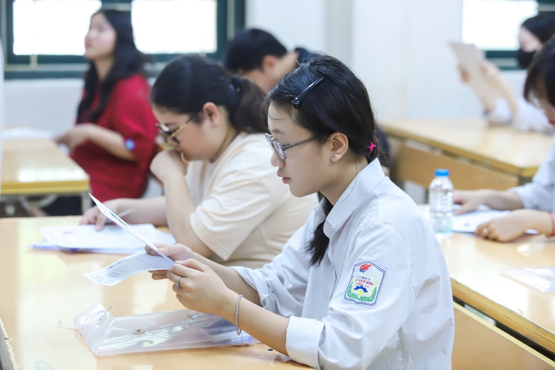 ‘IELTS 8.0 còn ngao ngán với đề tiếng Anh, thí sinh vùng khó phải làm sao’ ‘IELTS 8.0 còn ngao ngán với đề tiếng Anh, thí sinh vùng khó phải làm sao’