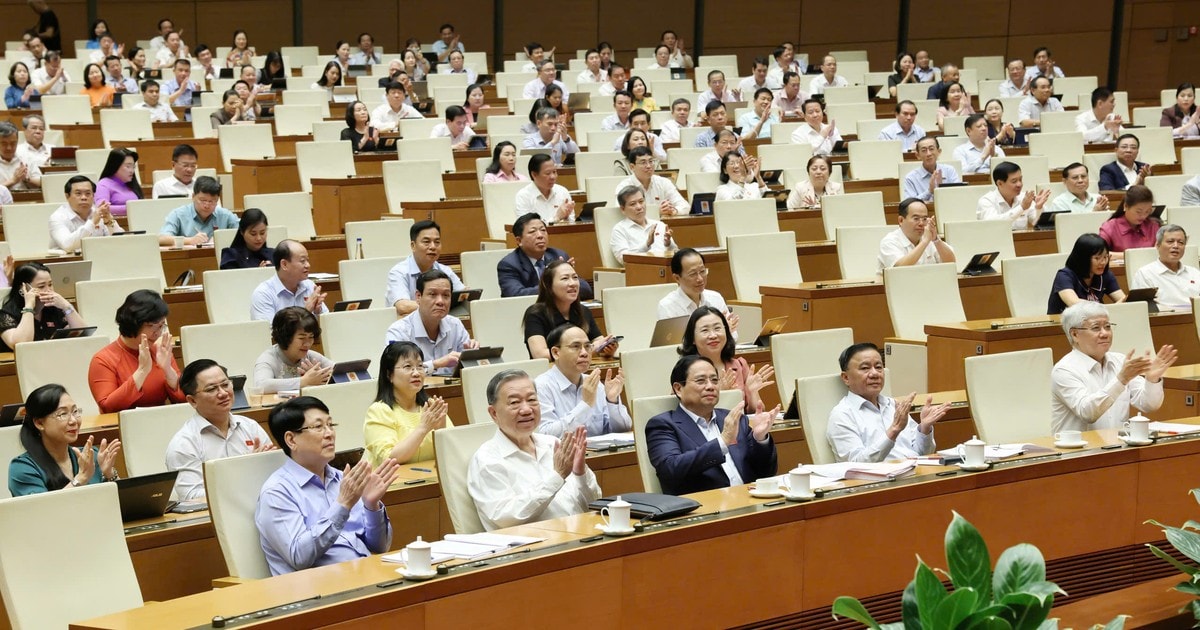 Thời khắc lịch sử mở ra luồng gió mới cho hành trình phát triển của Việt Nam