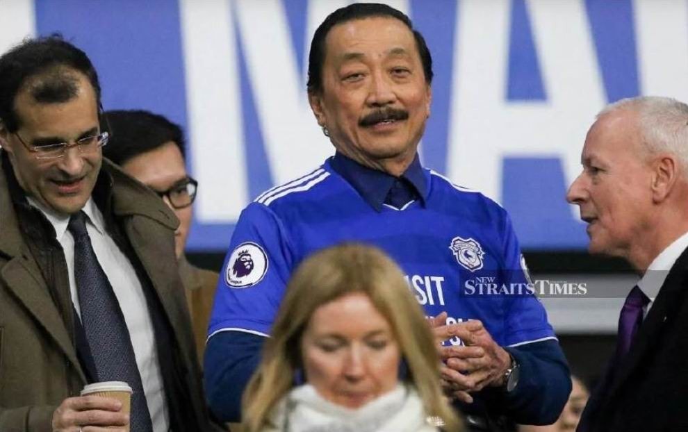 Tỉ phú Vincent Tan hứa thương lượng bán CLB Cardiff City theo cách rất mở cho những ai thiện chí mua CLB xứ Wales này. CLB- Cardiff- City.jpg