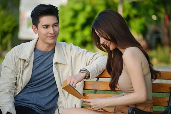 Thăng tiến quá nhanh trong công việc chồng lăng nhăng với cả nhân viên