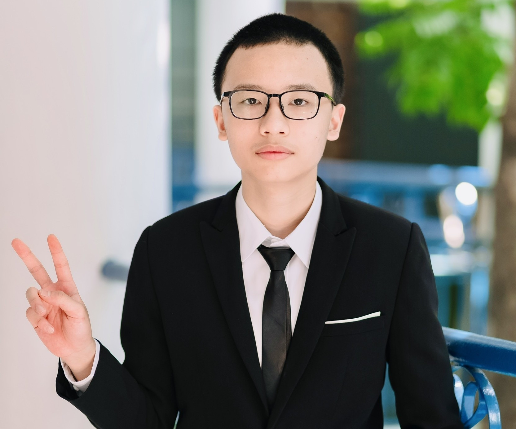 Nguyễn Đức Khải là thủ khoa thi chuyên Toán và cũng là thủ khoa lớp 10 chuyên toàn Hà Nội năm 2025 với 3 điểm 10 trong 4 môn thi. (Ảnh: NVCC)