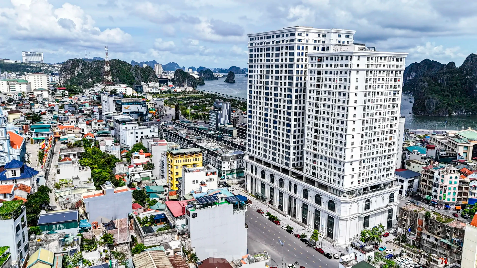 Hàng trăm hộ dân ‘mắc kẹt’ ở chung cư Times Garden Hạ Long: Đủ kiểu vi phạm và vòng tròn đổ lỗi ảnh 1