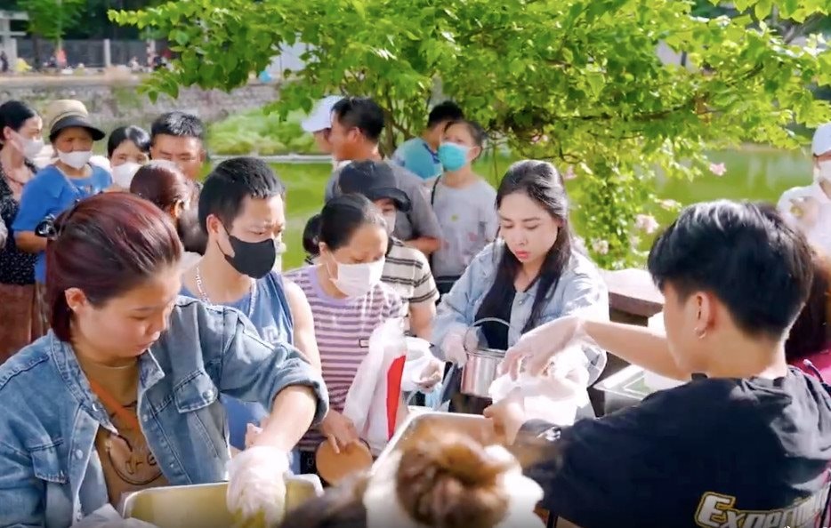 10 nghìn xuất ăn miễn phí, lan tỏa yêu thương trên cả nước 10 nghìn xuất ăn miễn phí, lan tỏa yêu thương trên cả nước