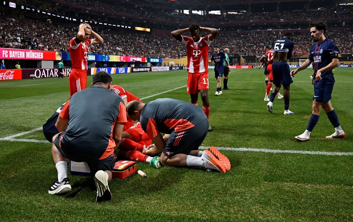 ngoi sao cua bayern munich chan thuong kinh hoang o tran gap psg hinh anh 8