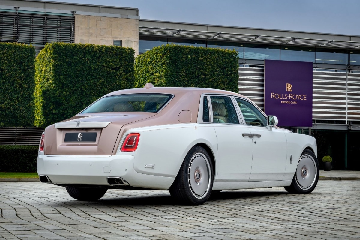 chiem nguong mau xe doc ban rolls-royce phantom dentelle hinh anh 2