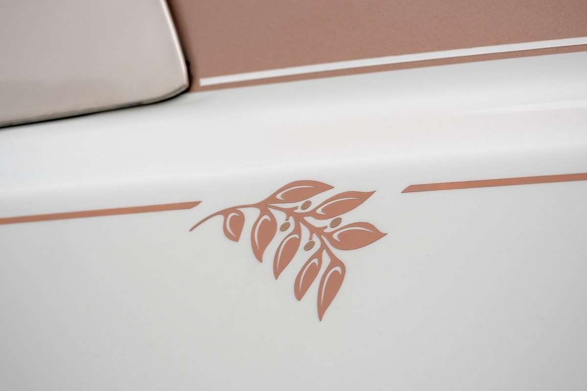 chiem nguong mau xe doc ban rolls-royce phantom dentelle hinh anh 4