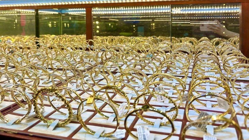 Điểm tin Kinh doanh 18/7: Giá vàng: Vàng nhẫn bật tăng