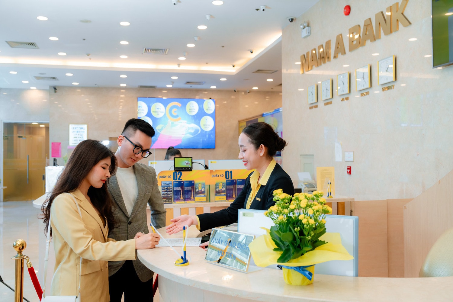Ngân hàng muốn bán đấu giá trăm nghìn m2 đất để thu hồi nợ xấu Ngân hàng muốn bán đấu giá trăm nghìn m2 đất để thu hồi nợ xấu