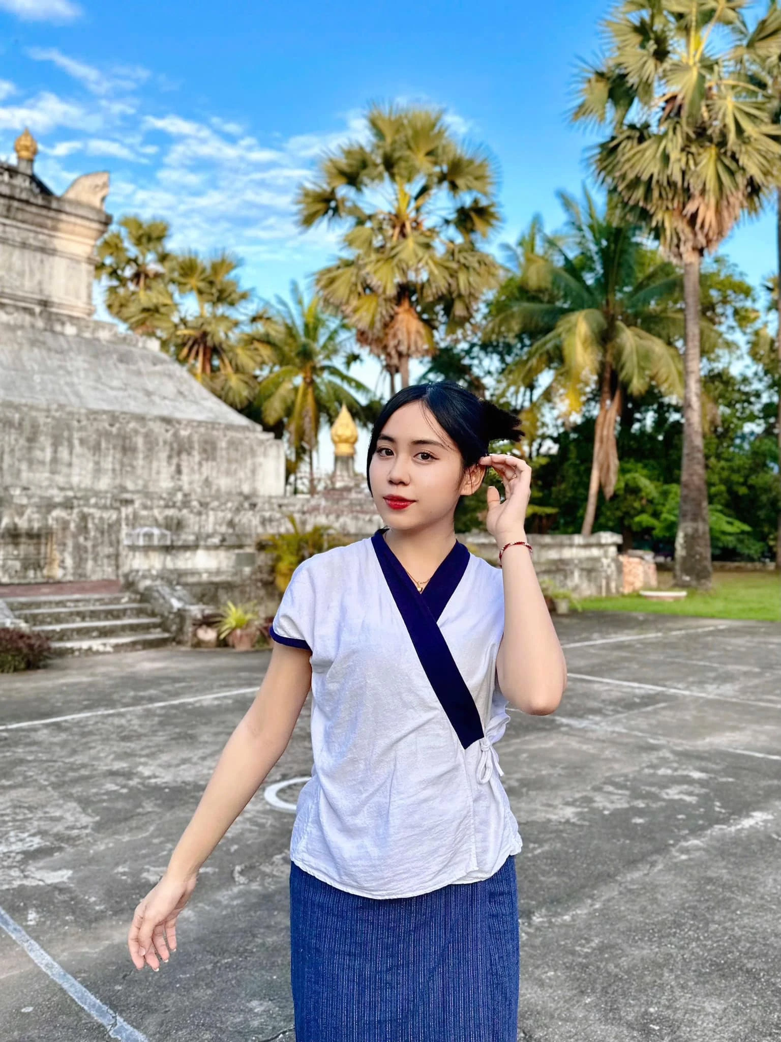 Gia thế của Maysaa - cô gái Lào xinh đẹp, nổi tiếng nhất ở Việt Nam hiện tại