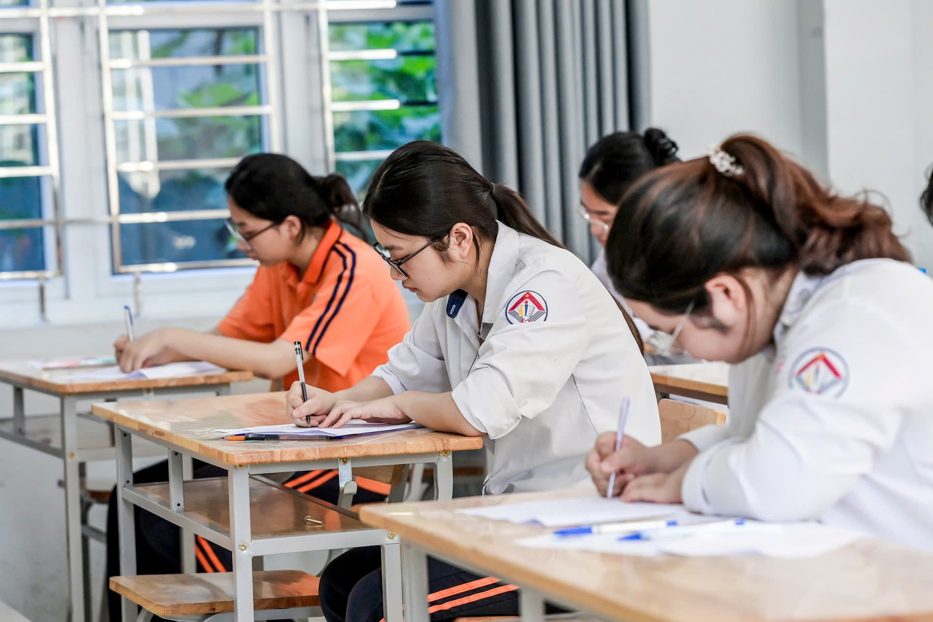 Bộ GD-ĐT: Trục trặc xét tuyển đại học là do các trường, hệ thống của Bộ không lỗi Bộ GD-ĐT: Trục trặc xét tuyển đại học là do các trường, hệ thống của Bộ không lỗi