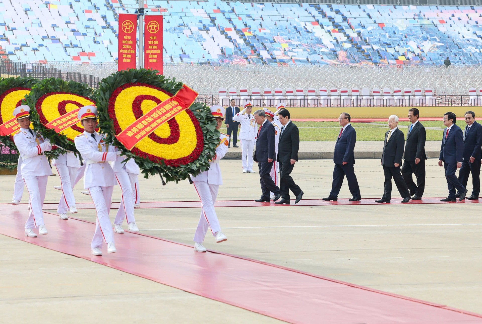 Lãnh đạo Đảng, Nhà nước vào Lăng viếng Chủ tịch Hồ Chí Minh nhân dịp Quốc khánh Lãnh đạo Đảng, Nhà nước vào Lăng viếng Chủ tịch Hồ Chí Minh nhân dịp Quốc khánh