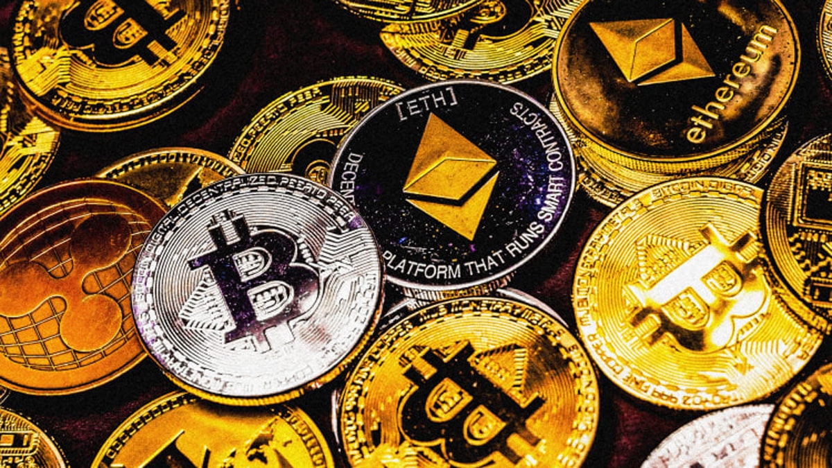 비트코인 가격이 폭락하면서 암호화폐 시장이 급격한 하락세를 보이고 있다.