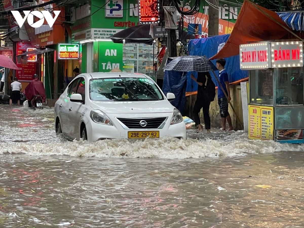 những bộ phận trên xe cần kiểm tra sau khi đi qua đường ngập nước hình ảnh 1 nhung bo phan tren xe can kiem tra sau khi di qua duong ngap nuoc hinh anh 1