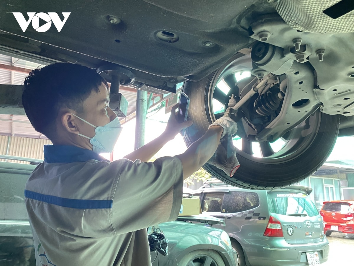 những bộ phận trên xe cần kiểm tra sau khi đi qua đường ngập nước hình ảnh 2 nhung bo phan tren xe can kiem tra sau khi di qua duong ngap nuoc hinh anh 2