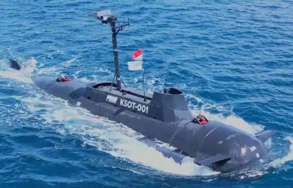 10万トンのフォード級原子力航空母艦「USS ジョン・F・ケネディ」は