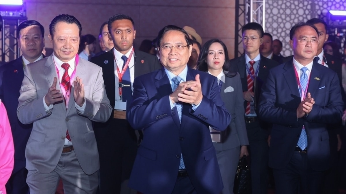 Việt Nam và ASEAN: Cùng chia sẻ tầm nhìn và hành động, cùng lớn mạnh, phát triển, cùng thụ hưởng thành quả