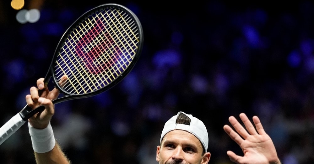 Dimitrov bỏ cuộc, Daniil Medvedev 'bất chiến tự nhiên thành'