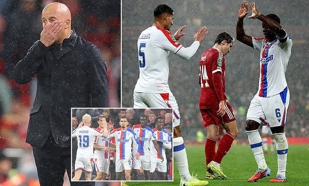 1 tháng thua 7 trận, hỗn loạn ở Liverpool