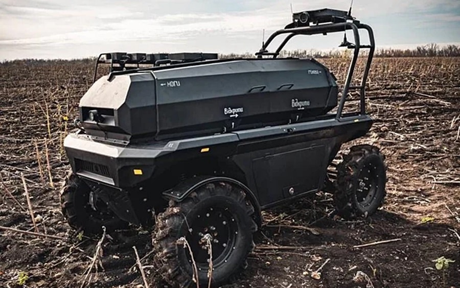 Kỳ tích robot giải cứu thương binh Ukraine bị kẹt 33 ngày sau chiến tuyến Nga