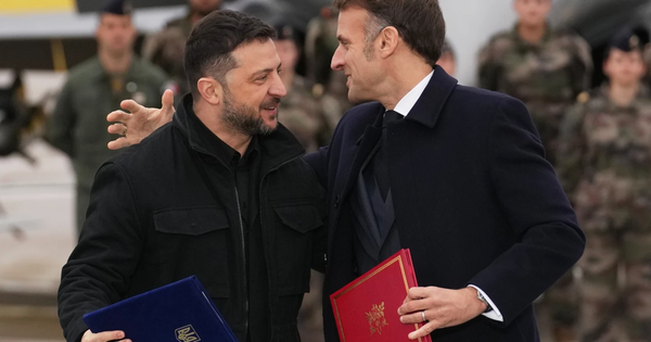 Ukraine và Pháp ký hiệp ước an ninh 10 năm