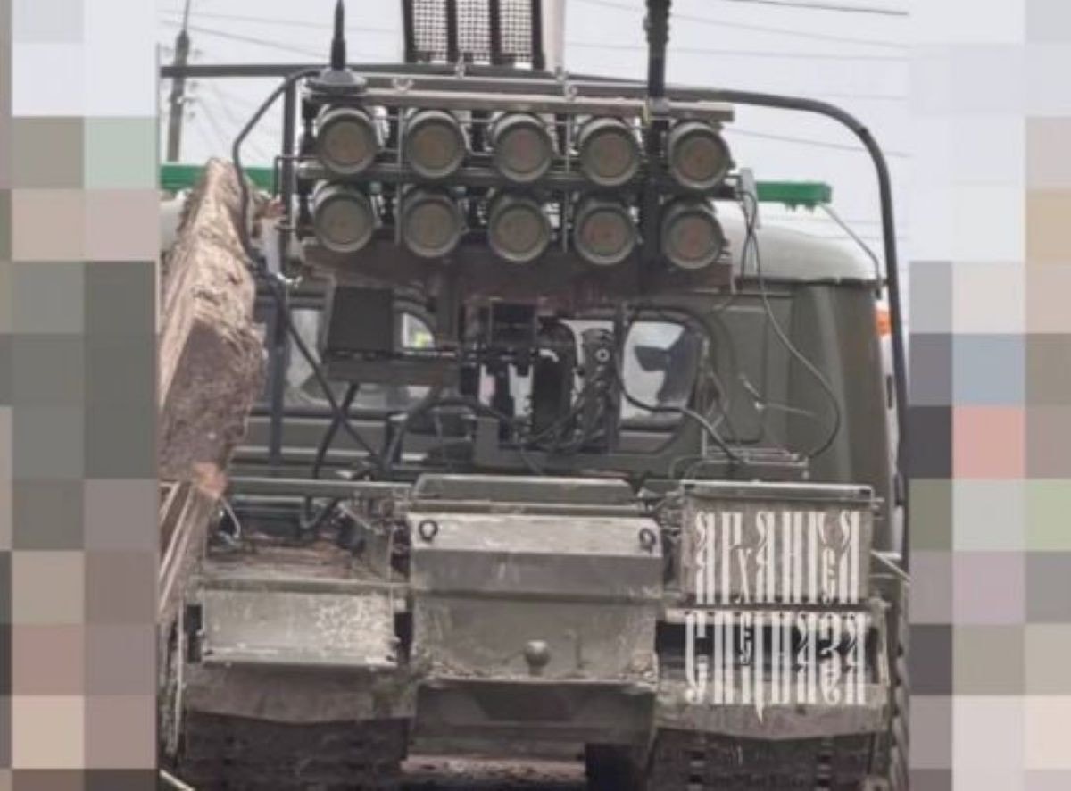 Robot phun lửa Kurier 1.jpg