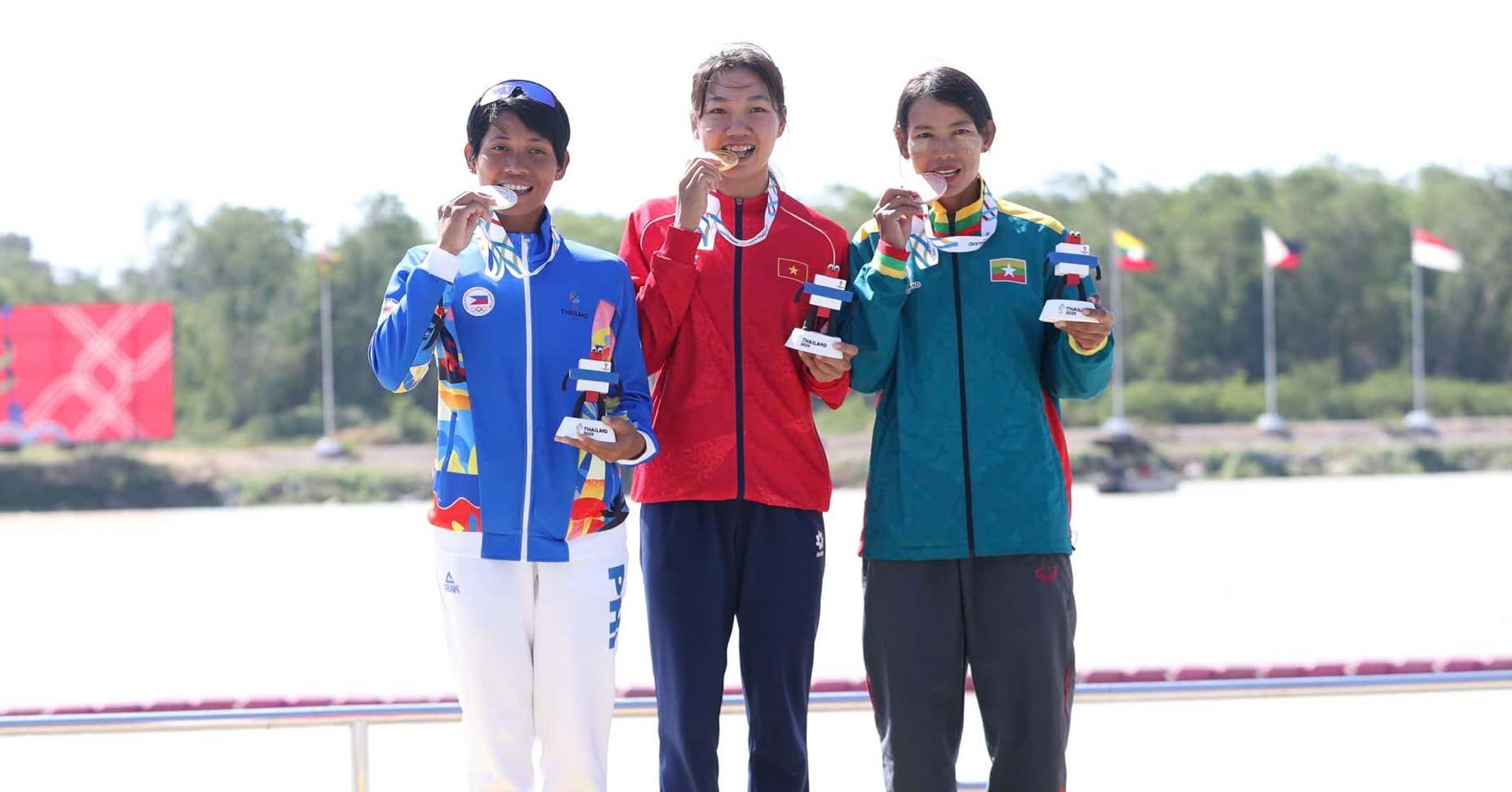 インドの大運動会 サンポートナカガワ ブルーシンドローム ドスベロ twst夢 #デイヴィス・クルーウェル クル監と再販のお知らせ - ドスベロ