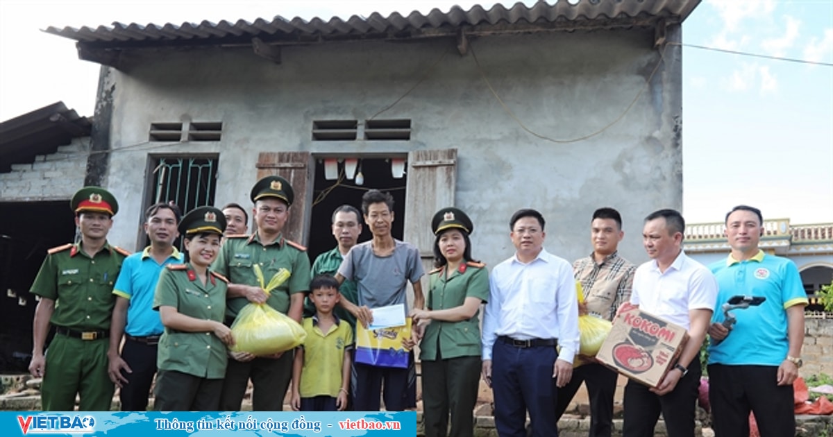 Bắc Giang police supports local community